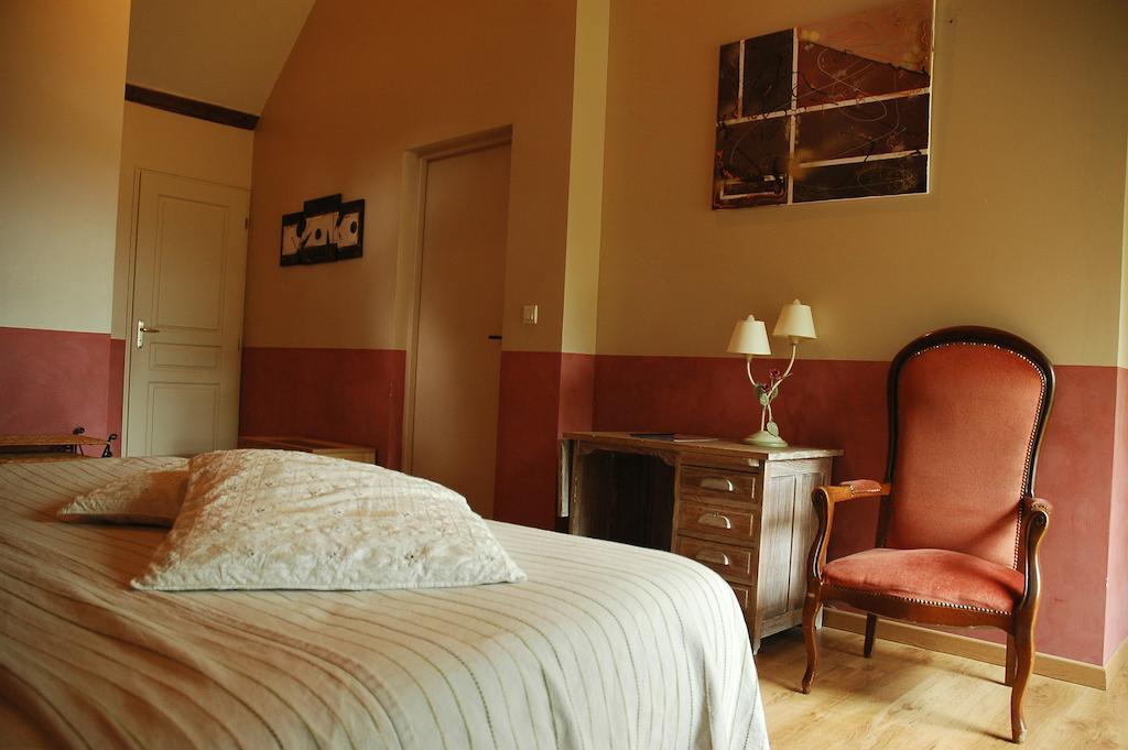Les Pierres D'Aurele Chambres D'Hotes Saint-Georges-sur-Cher Habitación foto