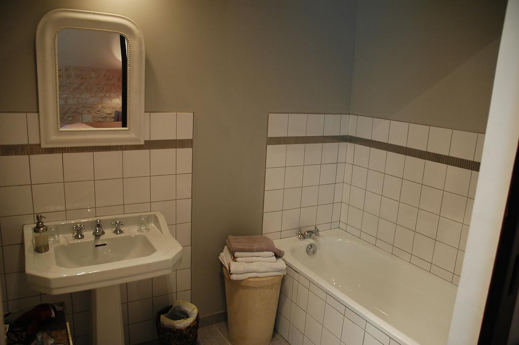 Les Pierres D'Aurele Chambres D'Hotes Saint-Georges-sur-Cher Habitación foto