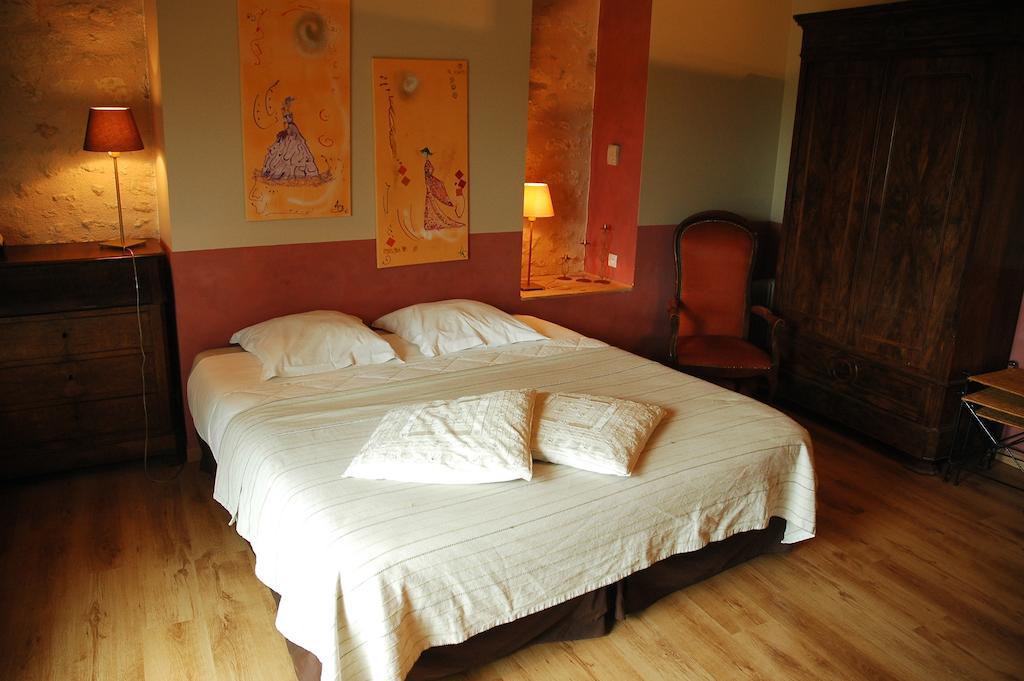 Les Pierres D'Aurele Chambres D'Hotes Saint-Georges-sur-Cher Habitación foto